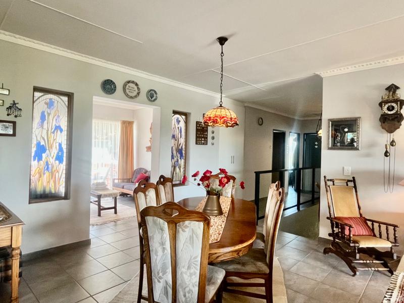 3 Bedroom Property for Sale in Fraaiuitsig Western Cape